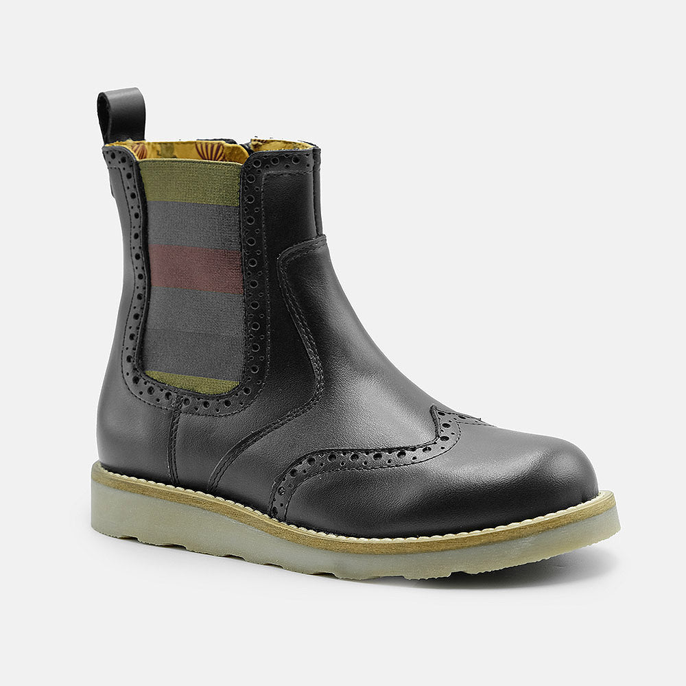 FLORA LEATHER ANKLE CHELSEA BOOTS IN BLACK