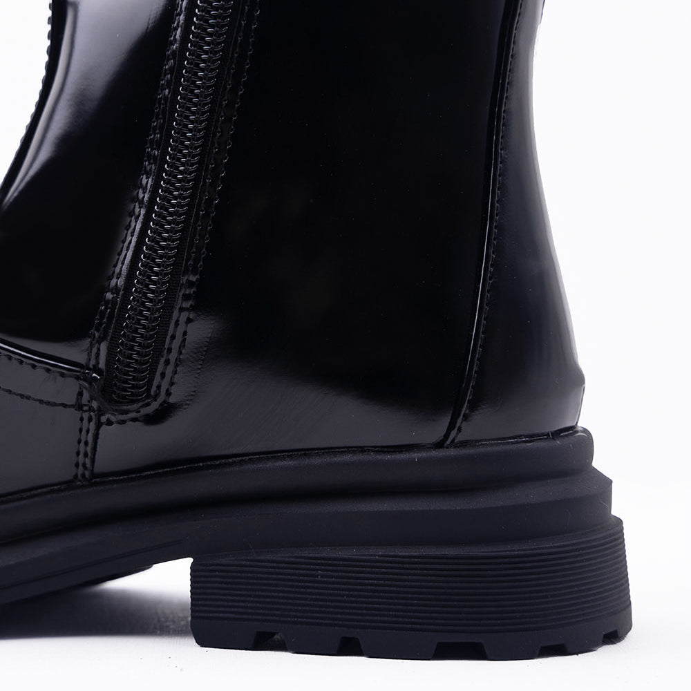 SOPHIE CHUNKY CHELSEA ANKLE BOOTS IN BLACK